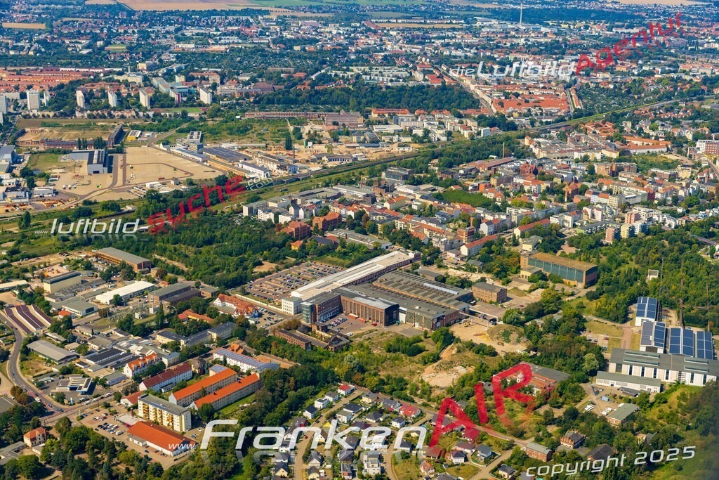 Schöne Luftaufnahme als Geschenk in Buckau Magdeburg - Die Luftbildaufnahme wurde 2025 vom UL-Flugzeug heraus erstellt ( keine Drohne ) - Hochauflösende Luftaufnahme -Nicht vergleichbar mit Google Maps oder Satelittenbilder- Die Geschenkidee !Mit Lizenz und Bildrechte bestellbar