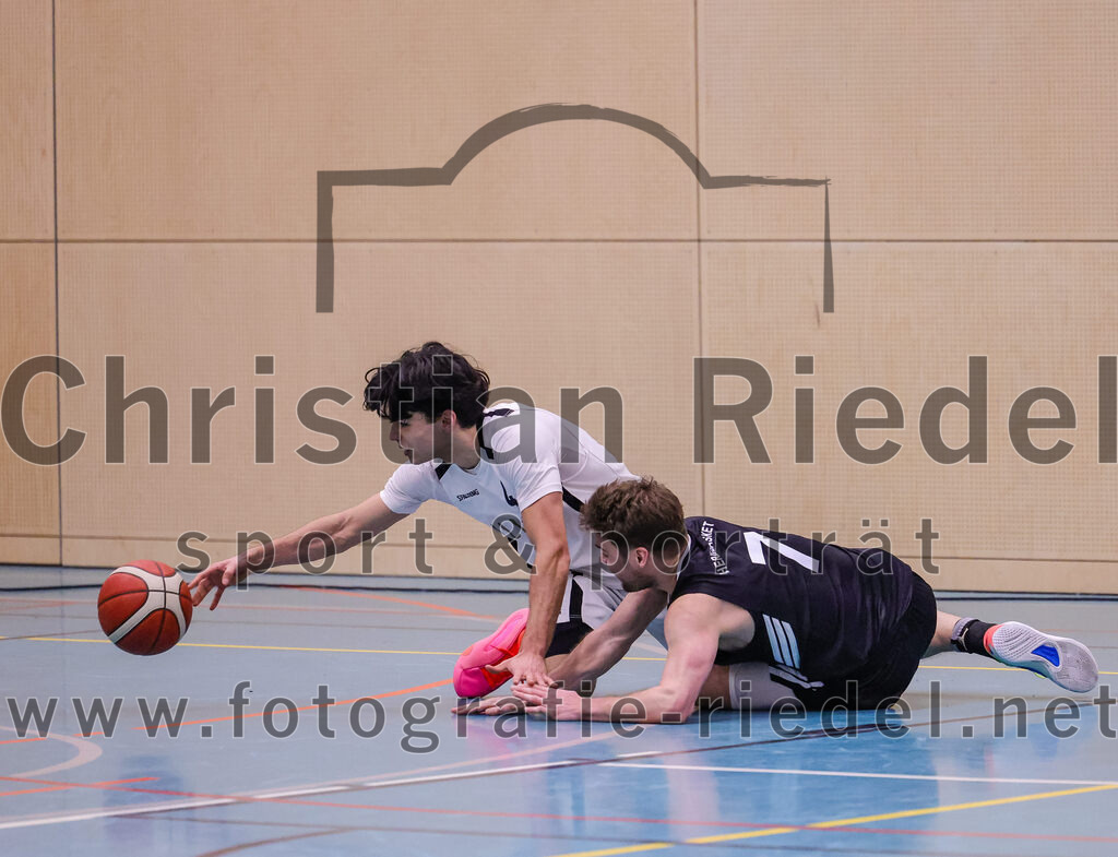 2026-01-31_080_TSV_Vaterstetten_gegen_TS_Herzogenaurach | Vaterstetten, Deutschland, 31.01.2026:Basketball, 2. Regionalliga Süd 2025 / 2026, 14. Spieltag, TSV Vaterstetten gegen TS Herzogenaurach, Endergebnis: 71:70Altay Öztürk (TSV Vaterstetten, #4)Foto: Christian Riedel / fotografie-riedel.net