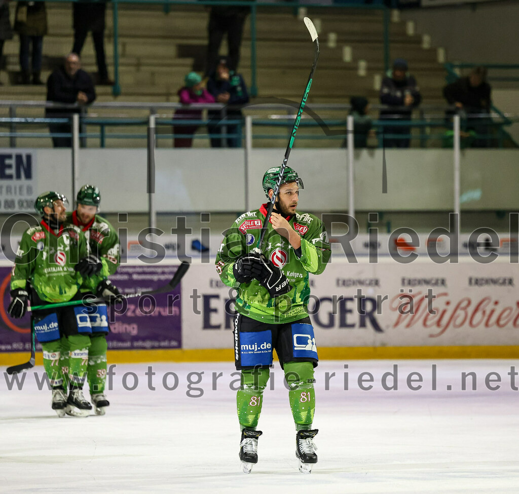 2023-12-17_035_TSV_Erding_gegen_ESC_Kempten | Erding, Deutschland, 17.12.2023:
Eishockey, Bayernliga Vorrunde 2023 / 2024, 18. Spieltag, TSV Erding gegen ESC Kempten, Endergebnis: 5:1

Maximilian Forster (Erding Gladiators, #81)

Foto: Christian Riedel / fotografie-riedel.net