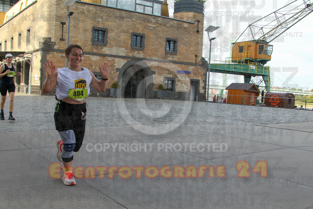 250920_1542_EV4_9471 | Sportfotografie im Rhein-Sieg Kreis, Köln, Bonn, NRW, Rheinland Pfalz, Hessen, etc. Unser Tätigkeitsfeld umfasst den Laufsport vom Volkslauf über den Marathon, Duathlon, Triathon bis zum Ultralauf wie Kölnpfad Ultra oder Schindertrail.
