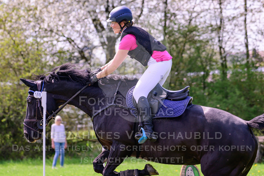 18042026-Gernlinden-01-2-0165 | Fokus Hufschlag Fotografie - Realisiert mit Pictrs.com