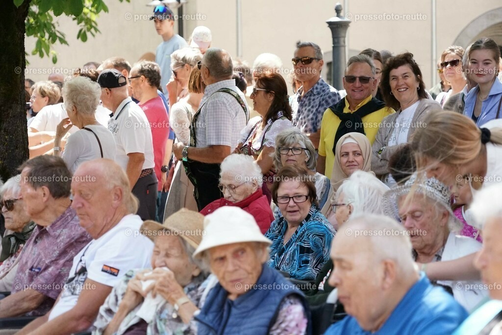 00-Impressionen-Bundesmusikfest-2023-Juni16-Reutte-DSC06586 | Info aus dem Bezirk Reutte/Ausserfern Tirol sowie eine umfangreiche Bilddatenbank über die gesamte Region: Lechtal, Talkessel Reutte, Tannheimertal, Zwischentoren. Lech, Plansee, Zugspitze, Grenztunnel, B179, Fernpassstraße, Verkehr, Lawinen, Tradition, - Realisiert mit Pictrs.com