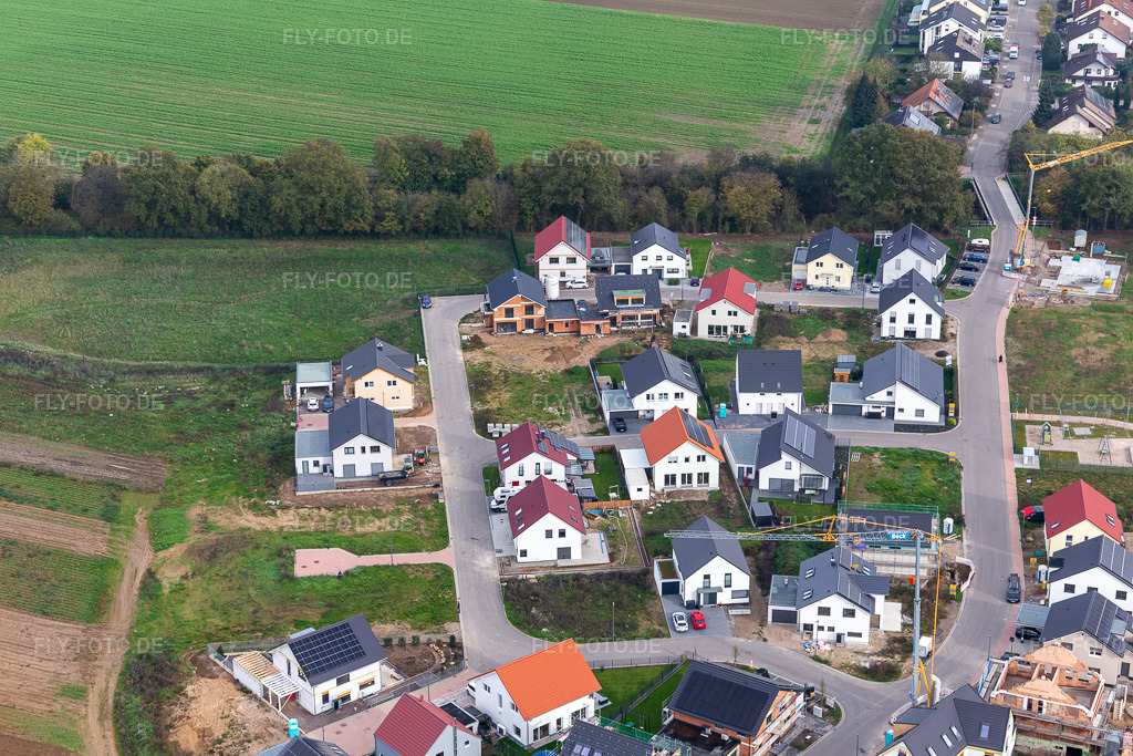 Luftbild: Neubaugebiet K2 in Kandel im Bundesland Rheinland-Pfalz in Deutschland. Foto: IMG_135180.jpg vom 06.11.2022 durch Werner Riehm/FLY-FOTO.de