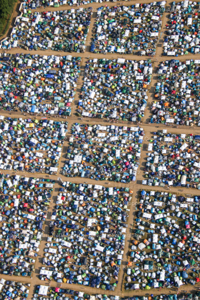Weeze Parookaville 2022_ Creative_Airphotography H.Klöpper-6051 | Parookaville 2022 Weeze. Das größte Elektro Event Festival mit 220.000 Besucher. Zeltstadt - Realisiert mit Pictrs.com