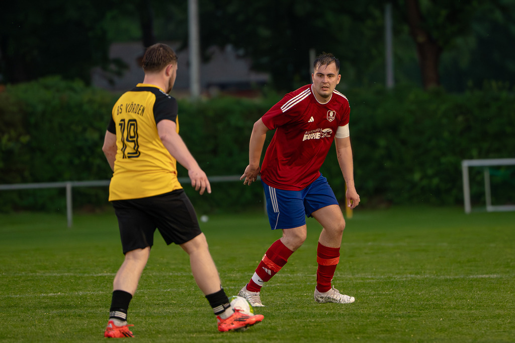 Fußball I Herren I Saison 2025-2026  I 2. Kreisklasse I 28. Spieltag I TV Dinklage III - BS Vörden II I 0913 | jns.sportfotos - Realisiert mit Pictrs.com