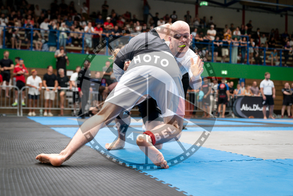 20240908PBB6123 | Athletes compete during the AJP Hamburg competition on September 8, 2024 in Hamburg, northern Germany.