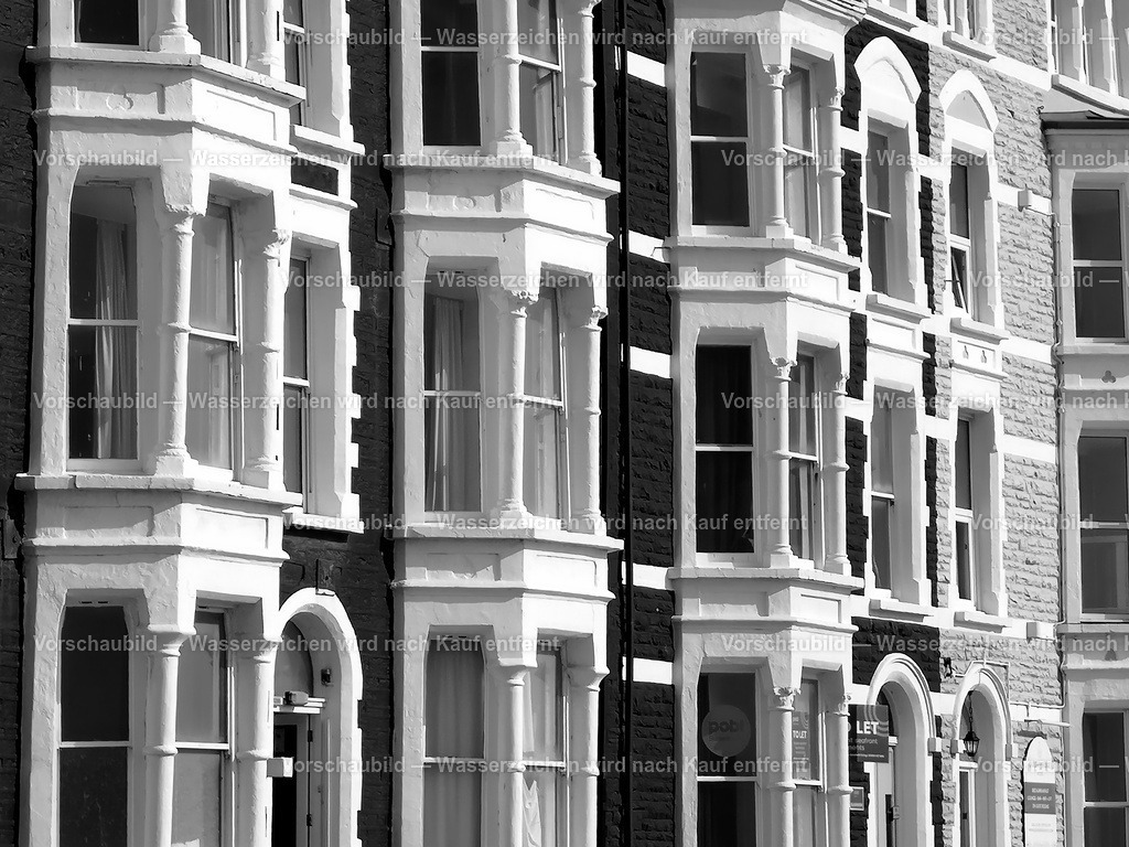 britische Fassade | eine typisch britische Häuserfassade in Aberystwyth (Wales) - Realisiert mit Pictrs.com