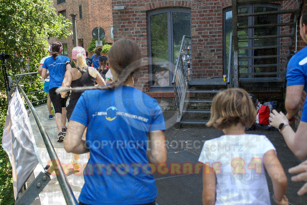 230624_1508_EV3_4340 | Sportfotografie im Rhein-Sieg Kreis, Köln, Bonn, NRW, Rheinland Pfalz, Hessen, etc. Unser Tätigkeitsfeld umfasst den Laufsport vom Volkslauf über den Marathon, Duathlon, Triathon bis zum Ultralauf wie Kölnpfad Ultra oder Schindertrail.