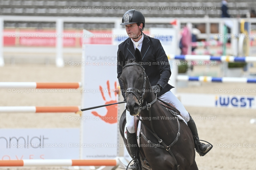20230514_CCI4_Springen_0006 | equistock