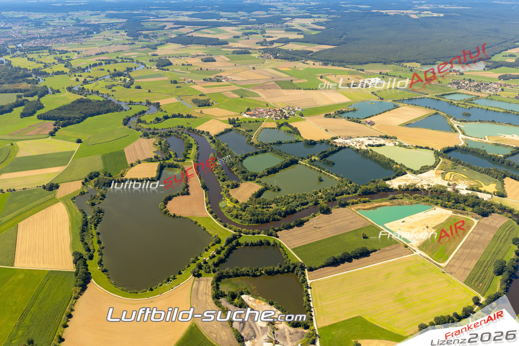 Das Luftbild zeigt : Deiselkühn Schwarzenfeld - Die Luftaufnahme wurde 2023 vom UL-Flugzeug aus erstellt ( keine Drohne ) - Hochauflösende Luftaufnahme - Für grossformatige Ausdrucke geeignet. Die Geschenkidee !Mit Lizenz und Bildrechte bestellbar