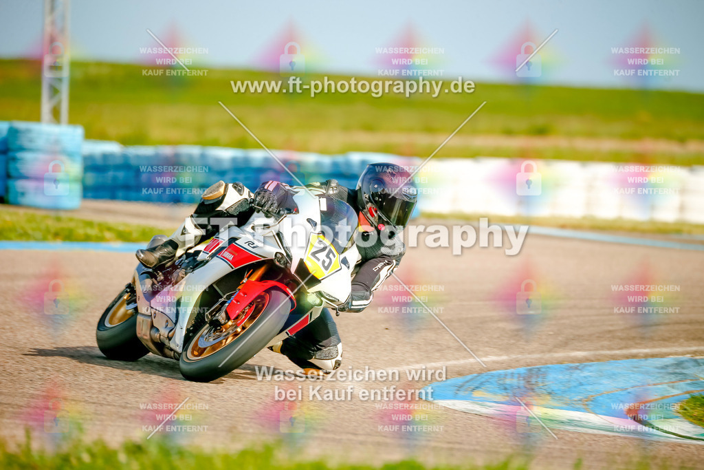 _MOT0342 | Hier findet Ihr Bilder von Touristenfahrten auf der Nürburgring Nordschleife oder von anderen Veranstaltungen die ich besucht habe. Viel Spass beim Durch Schauen 