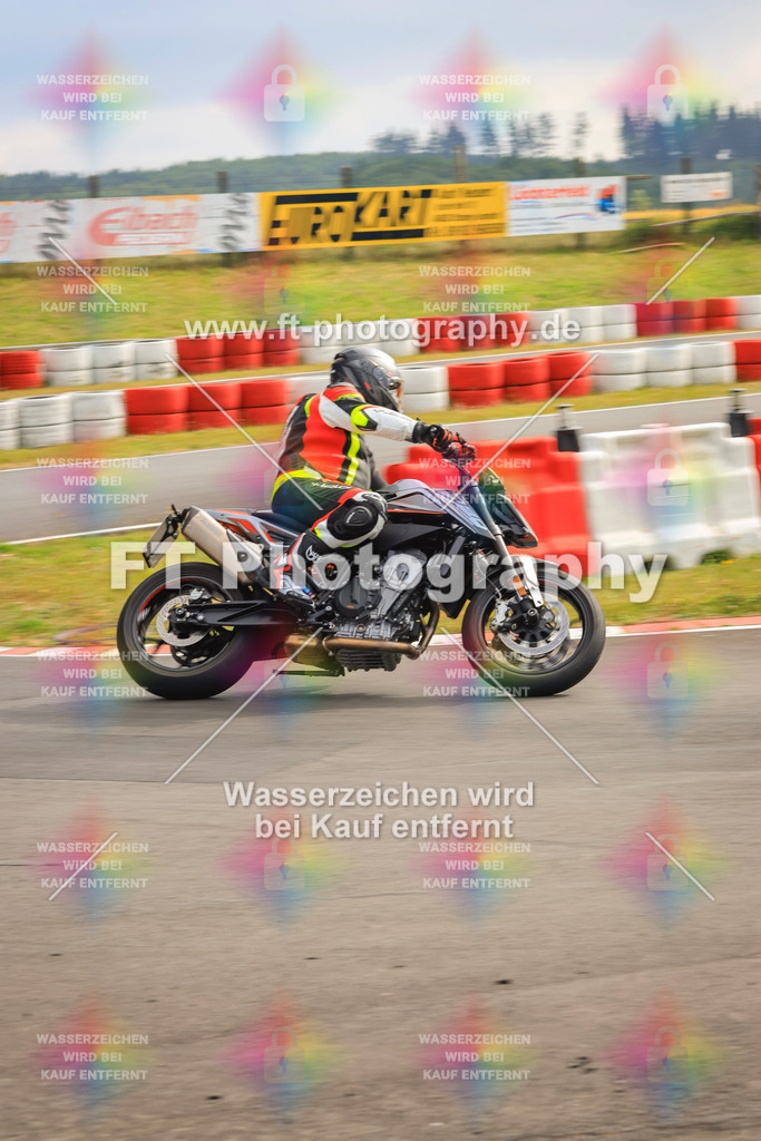 _DSK1935 | Hier findet Ihr Bilder von Touristenfahrten auf der Nürburgring Nordschleife oder von anderen Veranstaltungen die ich besucht habe. Viel Spass beim Durch Schauen 