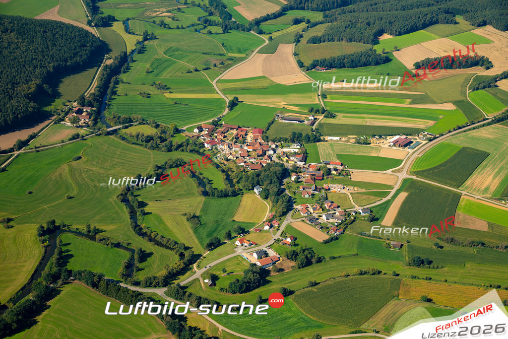 Das Luftbild zeigt : Willhof Altendorf - Die Luftaufnahme wurde 2023 vom UL-Flugzeug aus erstellt ( keine Drohne ) - Hochauflösende Luftaufnahme - Für grossformatige Ausdrucke geeignet. Die Geschenkidee !Mit Lizenz und Bildrechte bestellbar