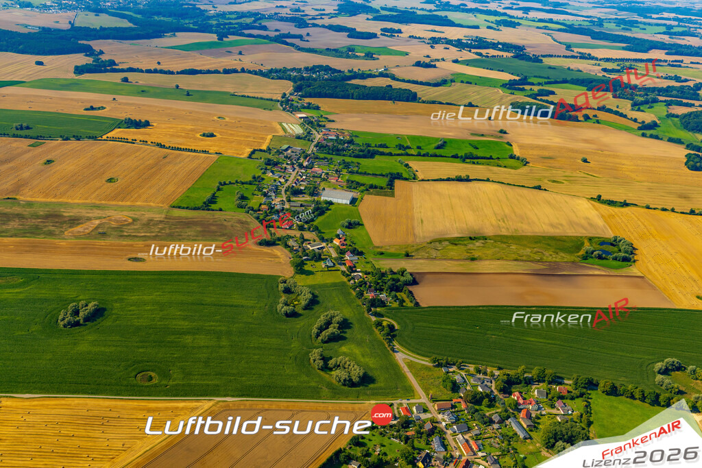 Schöne Luftaufnahme als Geschenk in Reinshagen Satow - Die Luftbildaufnahme wurde 2025 vom UL-Flugzeug heraus erstellt ( keine Drohne ) - Hochauflösende Luftaufnahme -Nicht vergleichbar mit Google Maps oder Satelittenbilder- Die Geschenkidee !Mit Lizenz und Bildrechte bestellbar