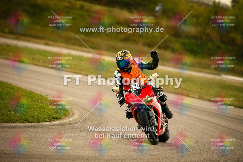 _MOT7790 | Hier findet Ihr Bilder von Touristenfahrten auf der Nürburgring Nordschleife oder von anderen Veranstaltungen die ich besucht habe. Viel Spass beim Durch Schauen 