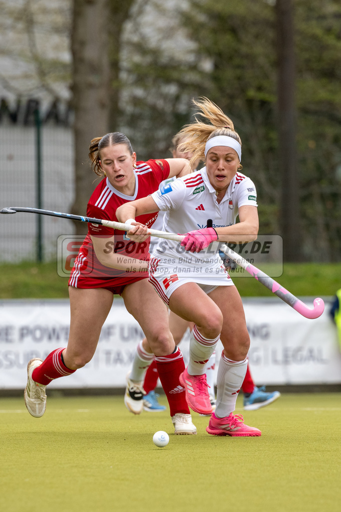 SFE_20260321_0036 | Köln, Deutschland, 21.03.26: Feldhockey 1. Bundesliga Damen zwischen Rot-Weiss Köln - Bremer HC im REWE Sportpark am 21.03.2026 in Köln, Deutschland. (Foto von Stephan Fehrmann)Köln, Germany, 21.03.26: Feldhockey 1. Bundesliga Damen between Rot-Weiss Köln - Bremer HC in REWE Sportpark at 21.03.2026 in Köln, Deutschland. (Foto from Stephan Fehrmann)