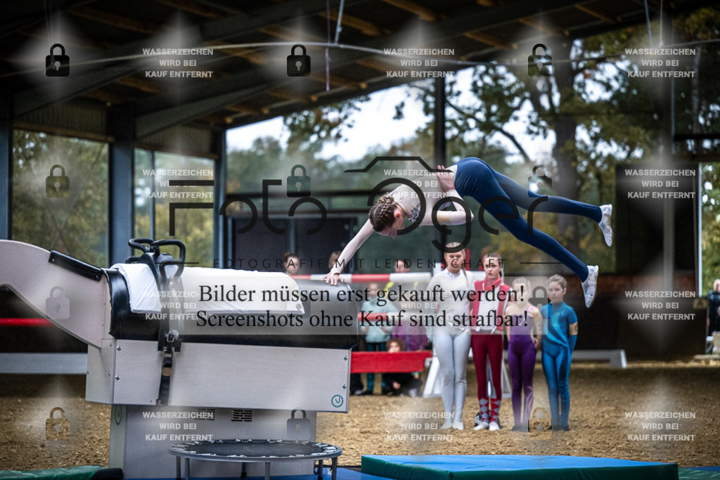 DOS_0129 | Entdecke hochwertige Reitturnierfotos von Foto Oger. Professionell, emotional und authentisch – jetzt Lieblingsmomente im Shop bestellen.Deutschlandweite Turnierfotografie. - Realisiert mit Pictrs.com