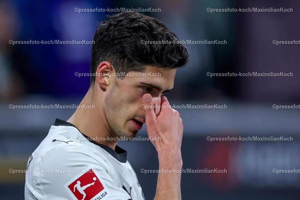 BMG05102502191 | 05.10.2025, Fußball, Borussia Mönchengladbach - SC Freiburg, 1. Fußball Bundesliga, Borussia-Park, Saison 2025 2026: Grant-Leon Ranos&nbsp;(Borussia Mönchengladbach #28) DFB regulations prohibit any use of photographs as image sequences and or quasi-video.