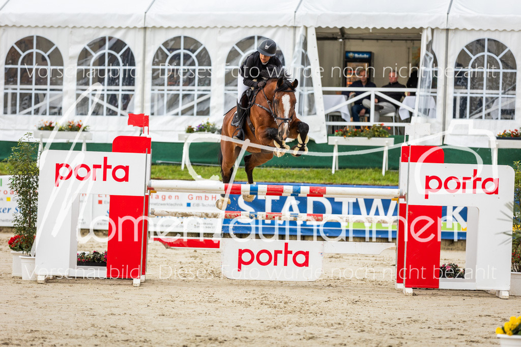 BHO-2PhSpr-M-056 | MomenTaufnahmen Pferdesportfotos