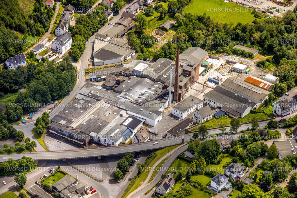 Sundern240709015 | Luftbild, Papierwerk Sundern GmbH, Brücke der Hauptstraße, Sundern, Sauerland, Nordrhein-Westfalen, Deutschland