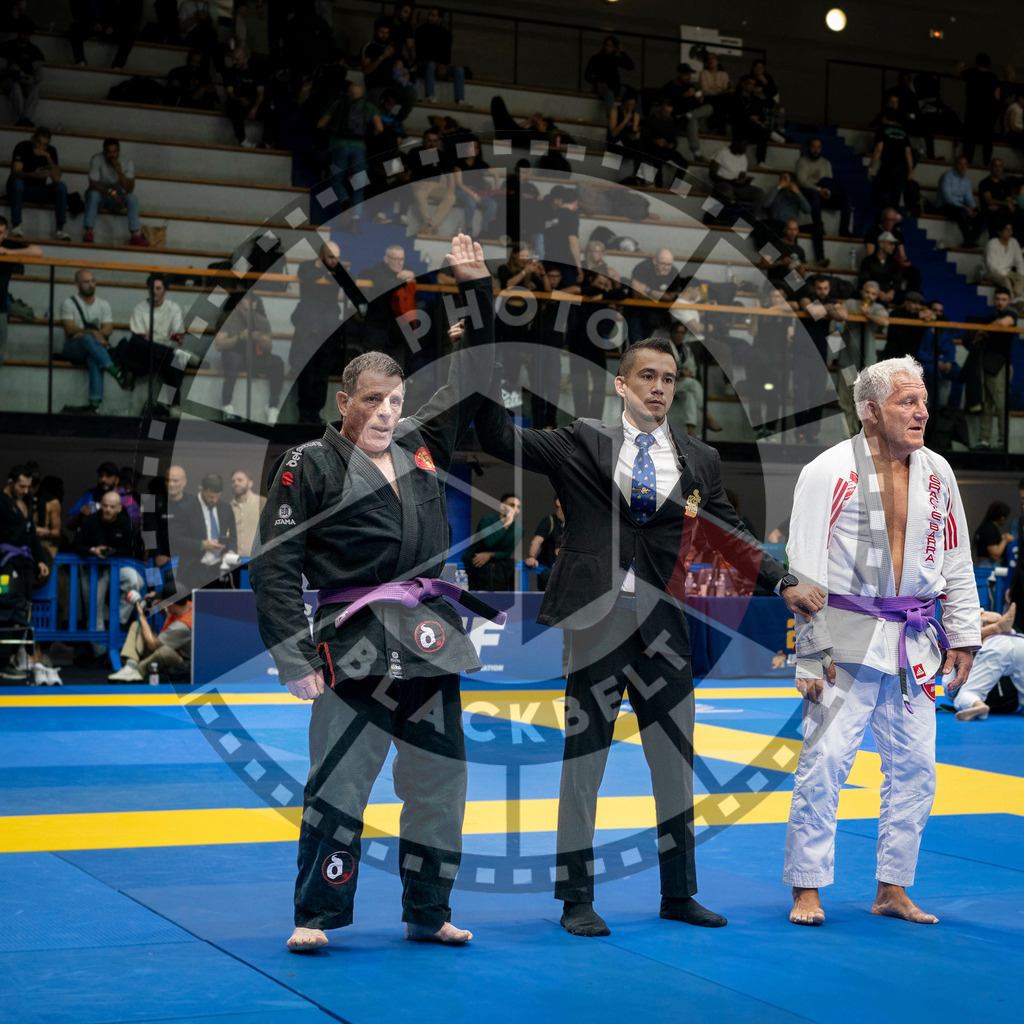 20240125PBB02663 | Fighters compete during the sixth day of the Brazilian Jiu-jitsu European Championship of the IBJJF in Paris, France, on January 25, 2024.