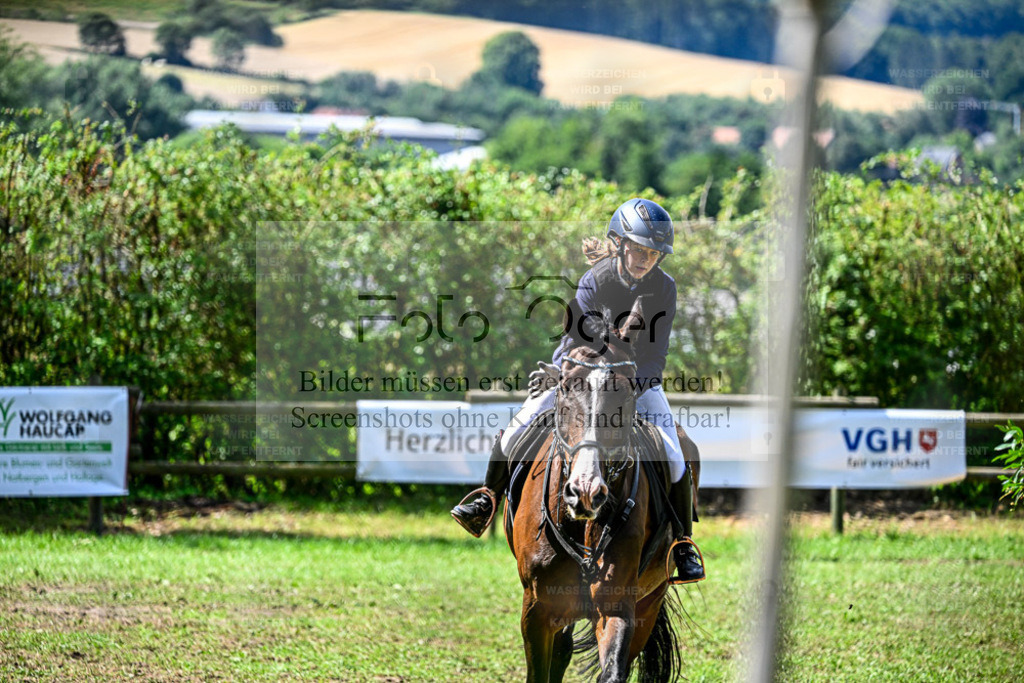 Bissendorfer Reitertage | Entdecke hochwertige Reitturnierfotos von Foto Oger. Professionell, emotional und authentisch – jetzt Lieblingsmomente im Shop bestellen. - Realisiert mit Pictrs.com