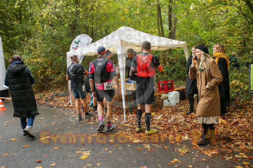 241027_1018_EX1_3772 | Sportfotografie im Rhein-Sieg Kreis, Köln, Bonn, NRW, Rheinland Pfalz, Hessen, etc. Unser Tätigkeitsfeld umfasst den Laufsport vom Volkslauf über den Marathon, Duathlon, Triathon bis zum Ultralauf wie Kölnpfad Ultra oder Schindertrail.