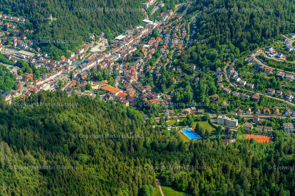 Triberg-2 | Bilder Fotos Luftbilder Luftaufnahmen Deutschland Süden Westen Schwarzwald Baden Württemberg  