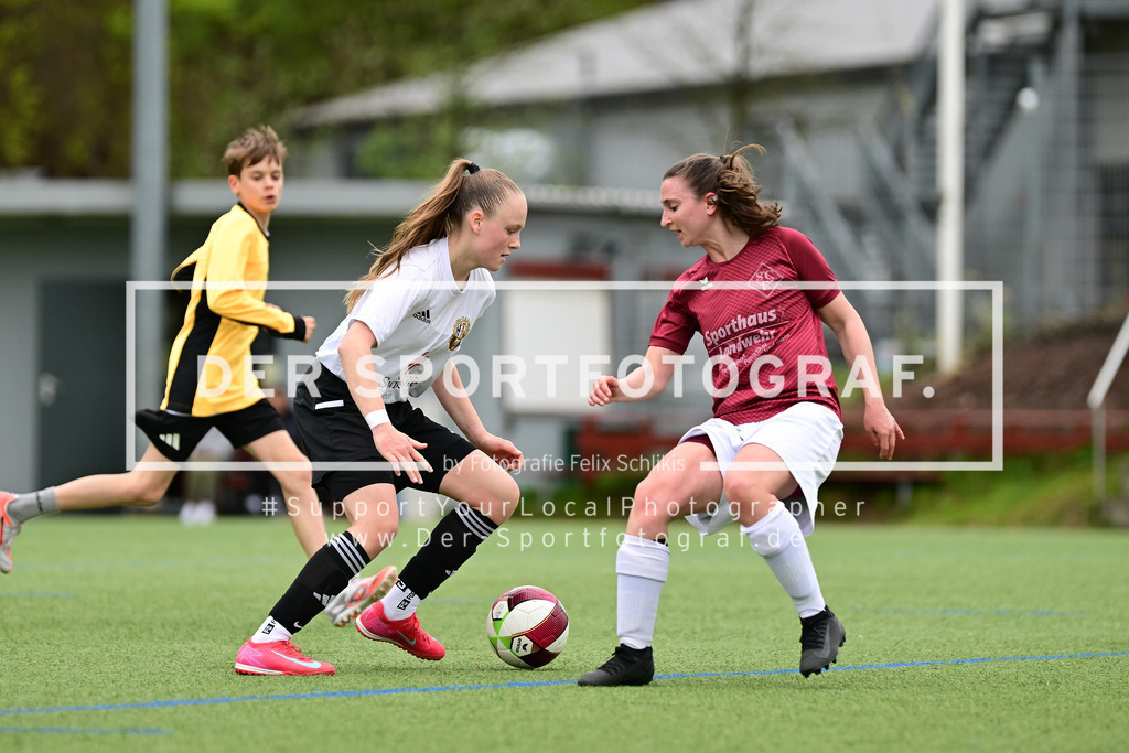 Fußball I Frauen I Saison 2024-2025 I FBZL Ost I 20. Spieltag I Harburger TB - SC Eilbek II I 68176 | Der Sportfotograf. - Realisiert mit Pictrs.com