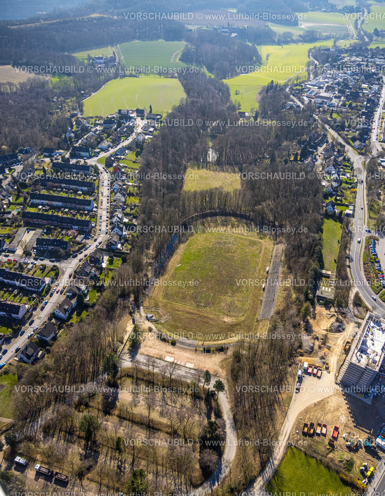 Velbert240301745 | Luftbild, Stadion Sonnenblume an der Jupiterstraße, Baustelle mit Hotel-Neubau am Eckgrundstück Flandersbacher Weg und Heiligenhauser Straße, Velbert, Ruhrgebiet, Nordrhein-Westfalen, Deutschland