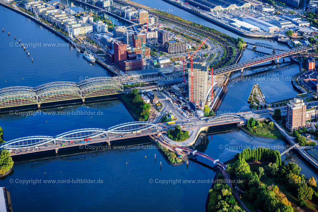Hamburg_Elbbrücken_Elbtower_Entenwerder_Brücken_Baustelle_ELS_6149200925 | HAMBURG 20.09.2025 Fluß - Brückenbauwerk Elbbrücken - Norderelbbrücke über die Ufer der Elbe in Hamburg. // River - bridge structure Elbbruecken - Norderelbbruecke on the banks of the Elbe in Hamburg, Germany. Foto: Martin Elsen