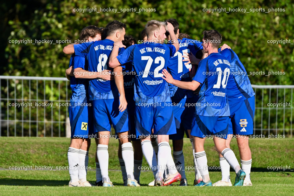 ATUS Nötsch vs. Thal Assling | #72 Ziga Anzelj Thal Assling, Jubel Thal Assling Mannschaft, #8 Patrick Hainzer Thal Assling, #75 Domenico Calcagnile Thal Assling, #20 Lorenz Sebastian Blassnig Thal Assling, ATUS Nötsch vs. Thal Assling, ATUS Nötsch vs. Thal Assling am 31.08.2025 in Nötsch (Dobratsch Arena), Austria, (Photo by Bernd Stefan)