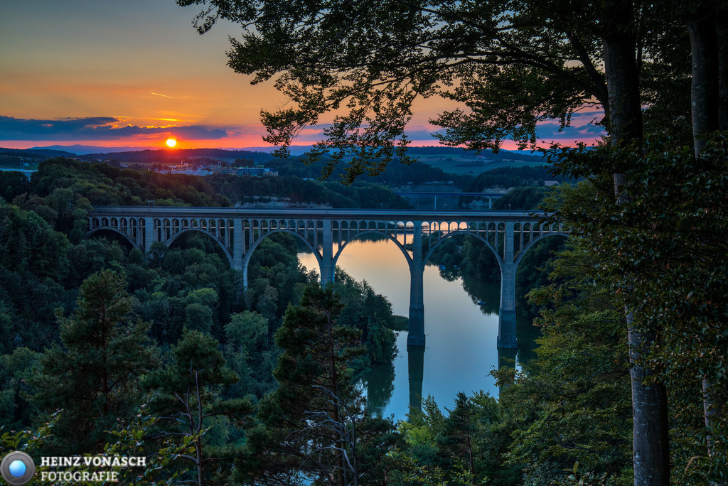 Alte_Architektur_0064 | Alle Bilder von Heinz Vonäsch Fotografie können alle zu günstigen Preisen gekauft werden! Download der Bilder, Ausdrucke, Postkarten, Tassen T-Shirts, Kalender, Alu- Dibond usw. - Realisiert mit Pictrs.com