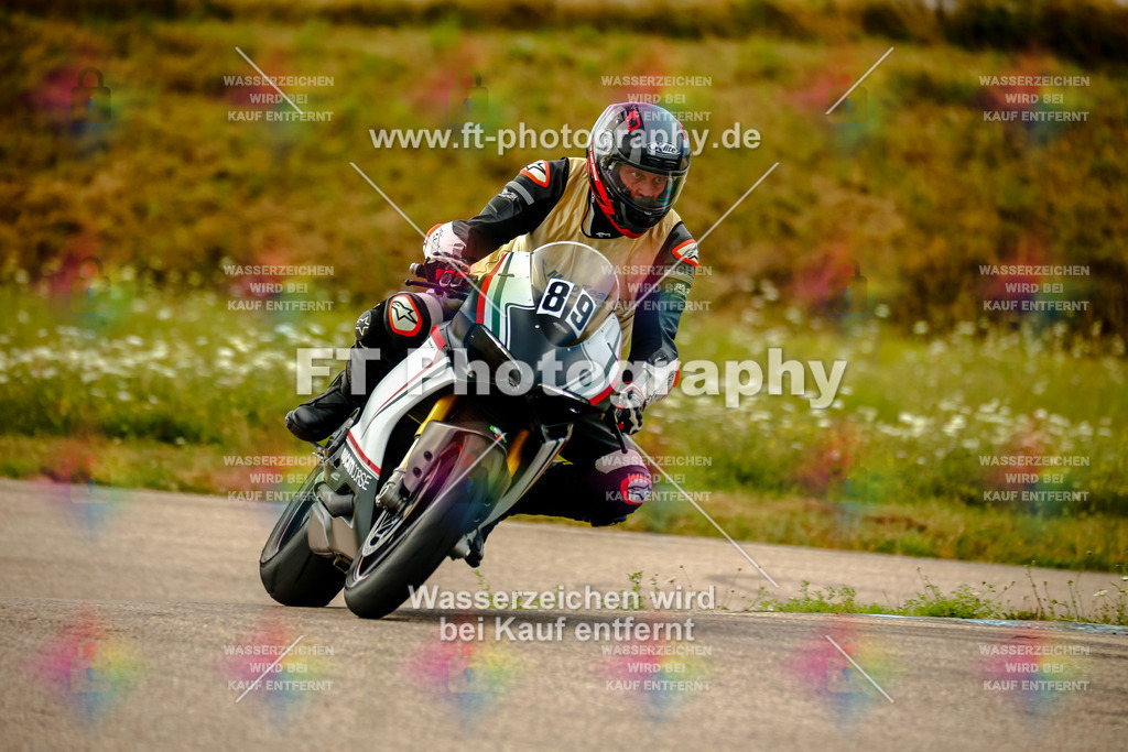 Chambley Juli-0755 | Hier findet Ihr Bilder von Touristenfahrten auf der Nürburgring Nordschleife oder von anderen Veranstaltungen die ich besucht habe. Viel Spass beim Durch Schauen 