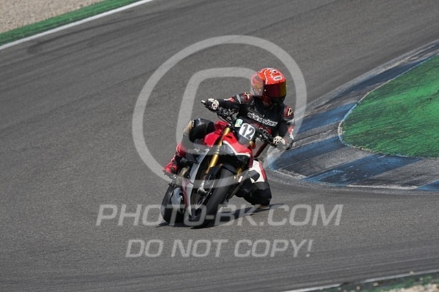 2024_08_05_PBK_14308 | Sportfotografie; SlowMotion; Video; Rennstrecke; Hafeneger; Speer; Racing; RSE; BMW; CBO; Trackday; Motorsportarena; Hockenheimring; Brno; Most; Barcelona; Valencia