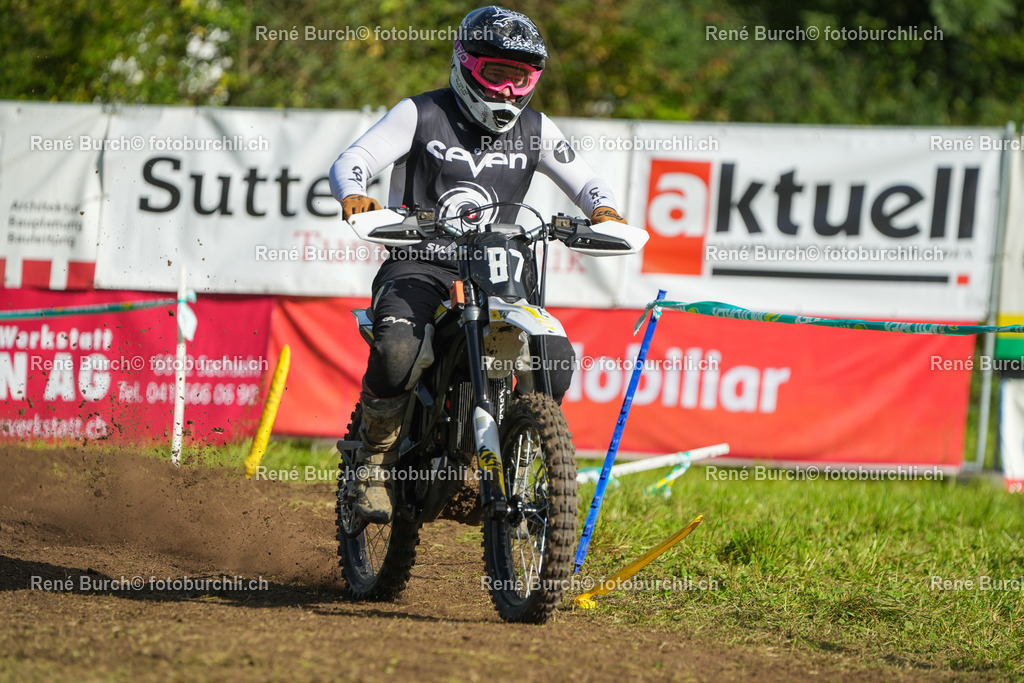 RB_03095 | René Burch leidenschaftlicher Fotograf aus Kerns in Obwalden.  Hier finden sie Sport, Landschaft und Natur Fotografie.
 - Realisiert mit Pictrs.com