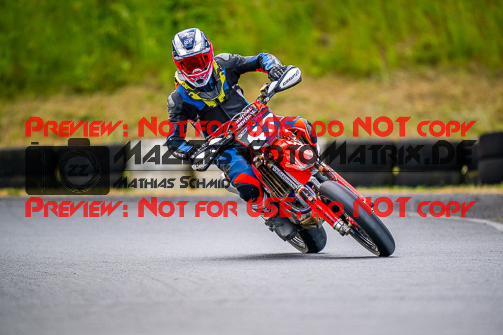 MaZZes_FotoMatrix_220528_9523 | Fotograf Mathias Schmid
Sportfotograf,
Eventfotograf,
Hochzeitsfotograf,
Portraitfotograf