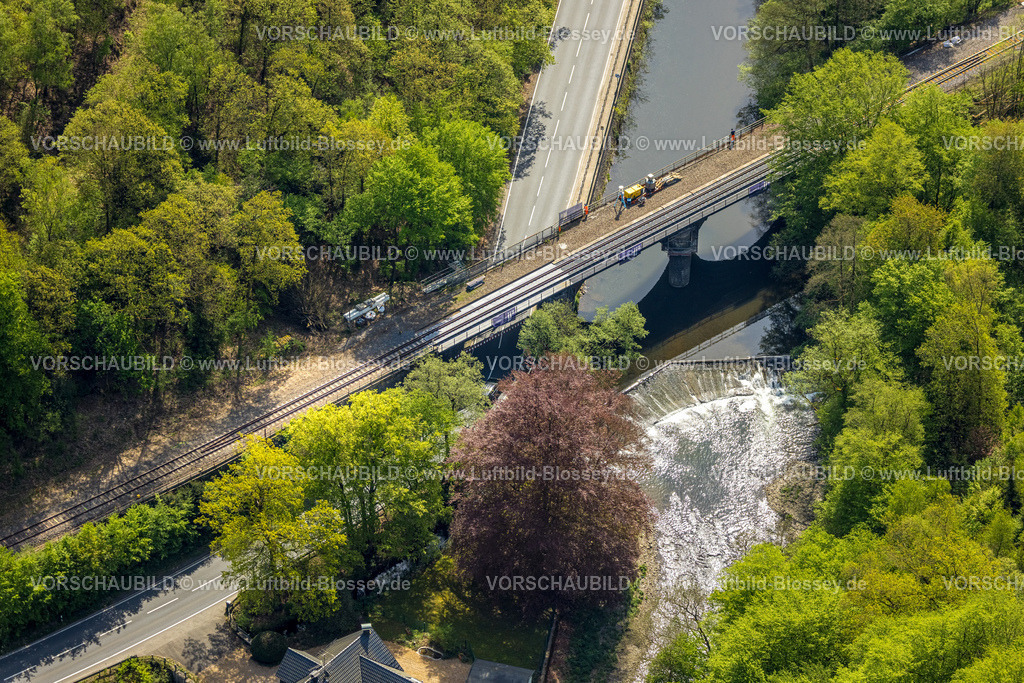 Hagen240504665B54 | Luftbild, Eisenbahnbrücke über den Fluss Volme mit Baustelle, Bundesstraße B54, Dahlerbrück, Schalksmühle, Ruhrgebiet, Nordrhein-Westfalen, Deutschland