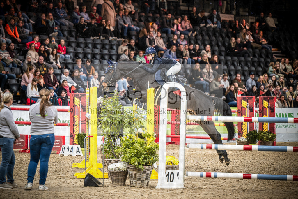 DOS_3066 | Entdecke hochwertige Reitturnierfotos von Foto Oger. Professionell, emotional und authentisch – jetzt Lieblingsmomente im Shop bestellen.Deutschlandweite Turnierfotografie. - Realisiert mit Pictrs.com