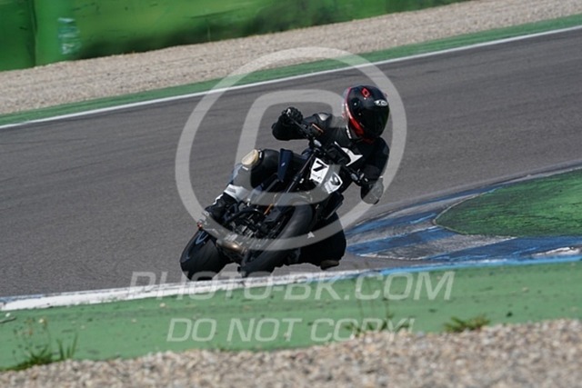 2022_05_09_PBK_24508 | Sportfotografie; SlowMotion; Video; Rennstrecke; Hafeneger; Speer; Racing; RSE; BMW; CBO; Trackday; Motorsportarena; Hockenheimring; Brno; Most; Barcelona; Valencia