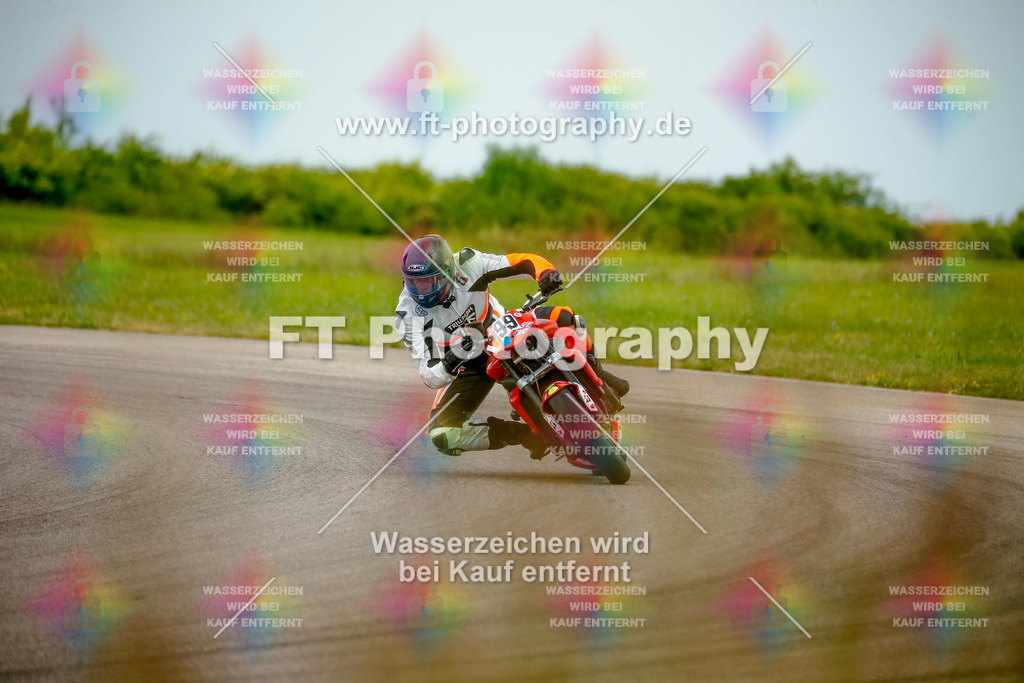 _MOT2563 | Hier findet Ihr Bilder von Touristenfahrten auf der Nürburgring Nordschleife oder von anderen Veranstaltungen die ich besucht habe. Viel Spass beim Durch Schauen 