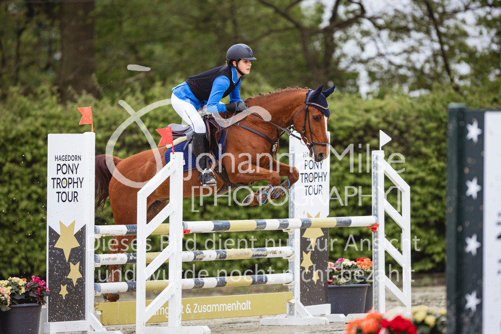 240426_Olfen-Vinnum_PonyTrophy-310 | Deine schönsten Turniermomente als professionelle Fotos! Entdecke hochwertige Pferdesport-Fotografie im Online-Shop. Jetzt Fotos finden & bestellen!