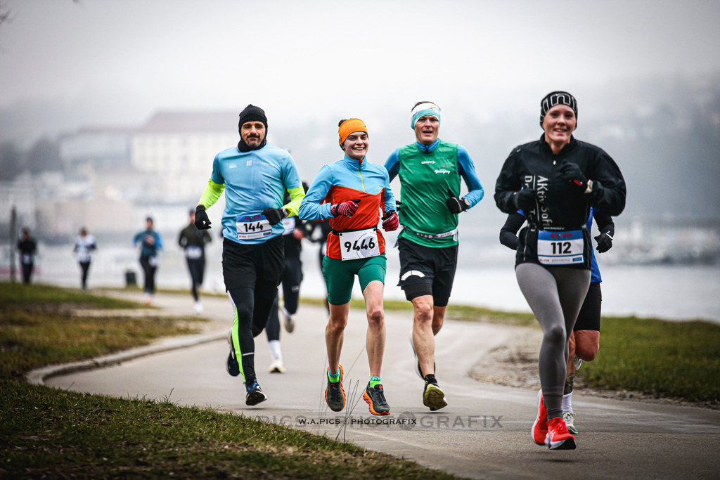 ..... | Linz, AUSTRIA,14. Dezember 25, ALOHA WINTERLAUF DEZEMBER 25 , Image shows: Photo: WAPICS / Andreas Willdoner