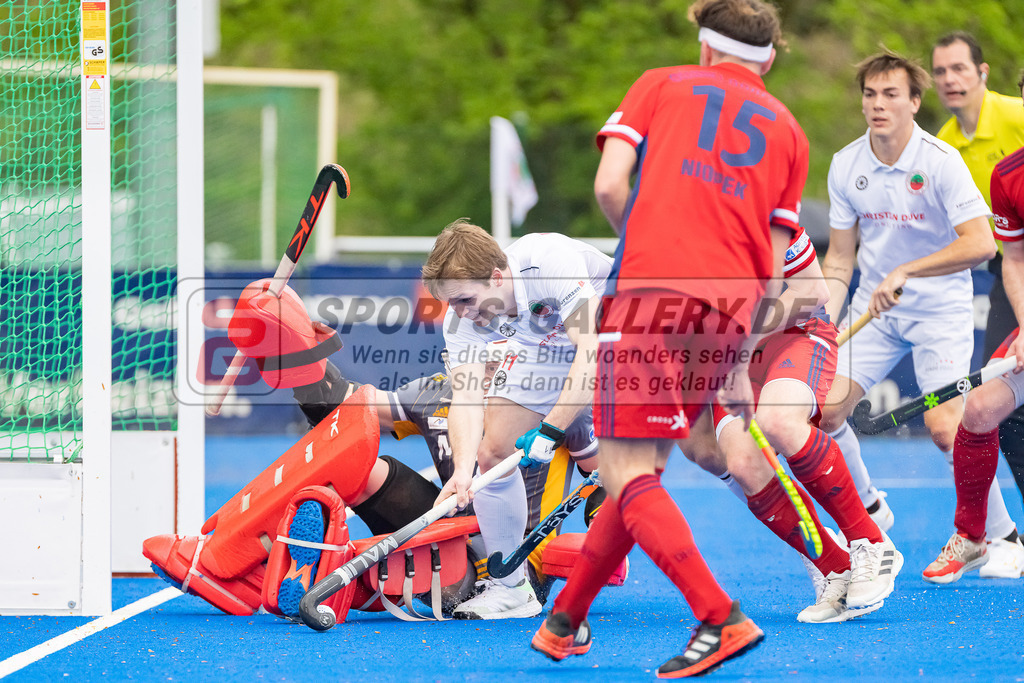 HK_20230422_107193 | 1. Bundesliga Herren Crefelder HTC - Düsseldorfer HC am 22.4.2023 Krefelder HTC ( CHTC ), Krefeld , Elias Friedrich ( Crefelder HTC #11 ) , Zickler Anton Torwart ( Düsseldorfer HC #32 )