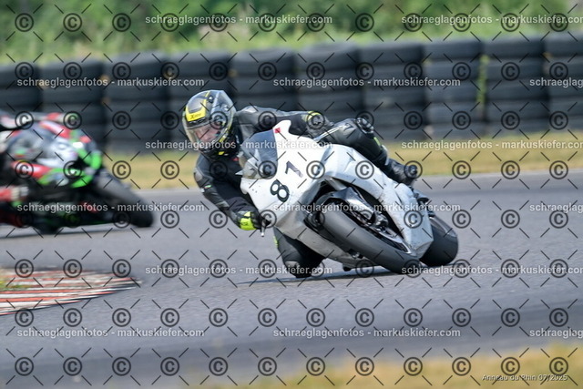 25bt04-1568 | markuskiefer.com - Realisiert mit Pictrs.com