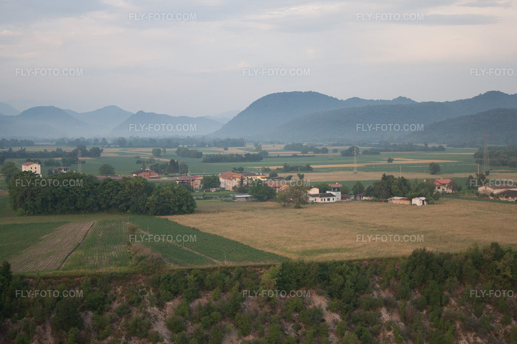 Aerial view: Tagliament O in Solimbergo in the state Friuli Venezia Giulia, Italy.Photo: IMG_050421.jpg taken on 06/08/2012 by Werner Riehm/FLY-FOTO.comResolution of the original: 4535 x 3023 px