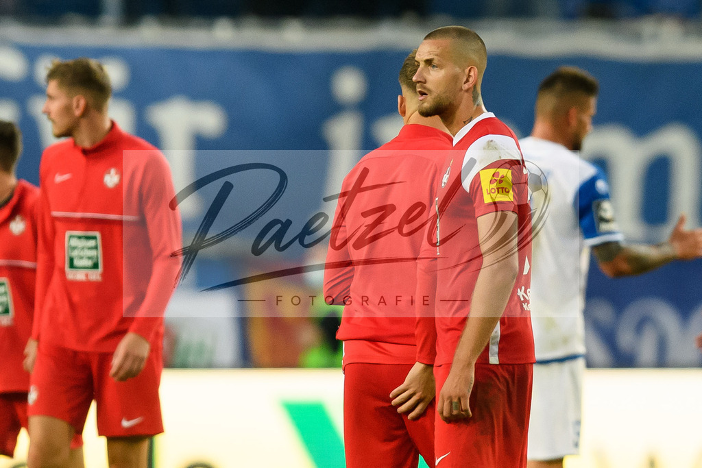 FCMFCK20210904_071 | Fussball, Herren: Rene Klingenburg (1. FC Kaiserslautern) enttaeuscht beim Spiel der 3. Liga zwischen 1. FC Magdeburg und 1. FC Kaiserslautern in der MDCC-Arena am 04.09.2021 in Magdeburg, Deutschland.DFB / DFL REGULATIONS PROHIBIT ANY USE OF PHOTOGRAPHS AS IMAGE SEQUENCES AND/OR QUASI-VIDEO. - Realisiert mit Pictrs.com