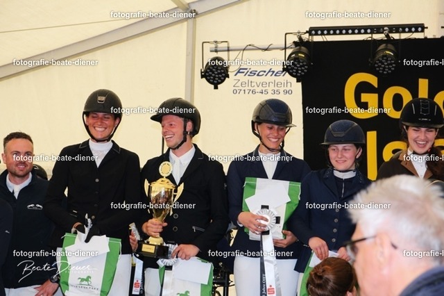 OHT0321 | Fotografie, Tiere, Hunde, Katzen, Pferde, Sportfotografie, Fotosession, Tierfotografie, Turnierfotografie, Fotografin, Fotograf - Realisiert mit Pictrs.com