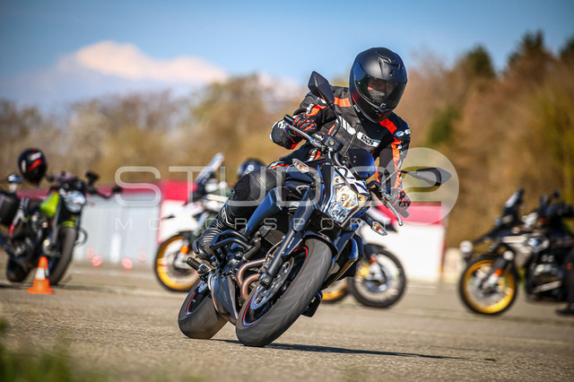 0027-260418_NOE2-006_27 | Deine Full-Service-Agentur für ✔️Videoproduktionen und ✔️Motorsportfotografie Jetzt Angebot anfragen!