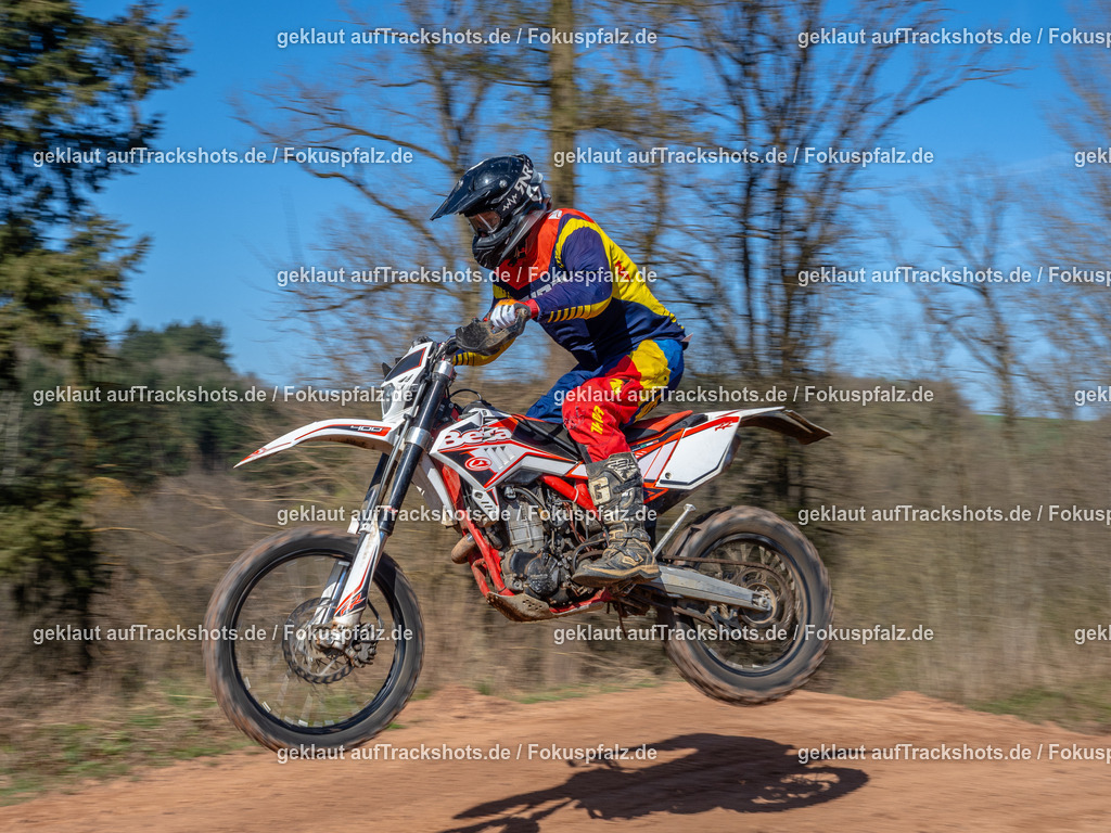 Schweyen040525-29 | Trackshots.de / Fokuspfalz.de - Realisiert mit Pictrs.com